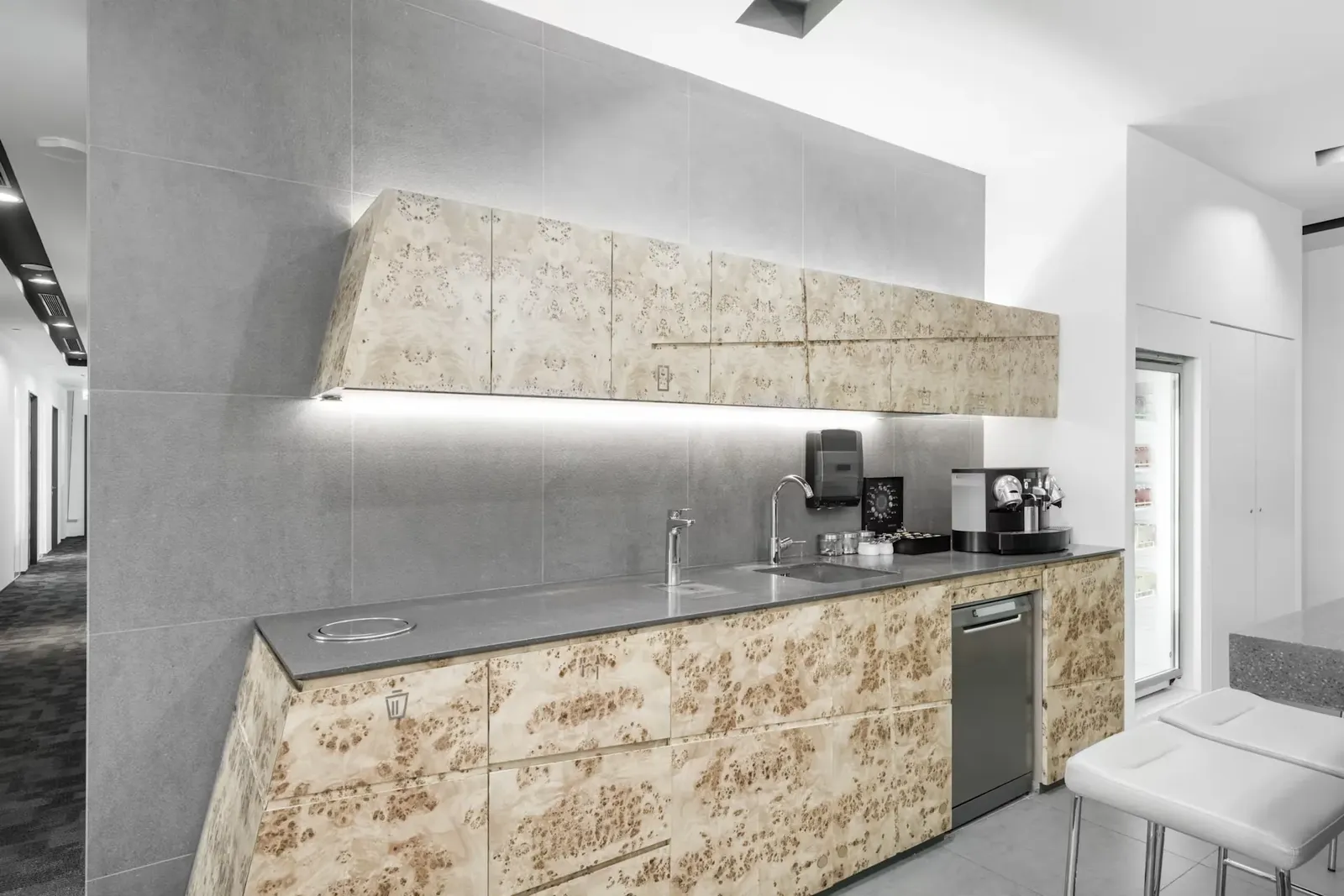 Regus at ICC, West Kowloon, photo 2